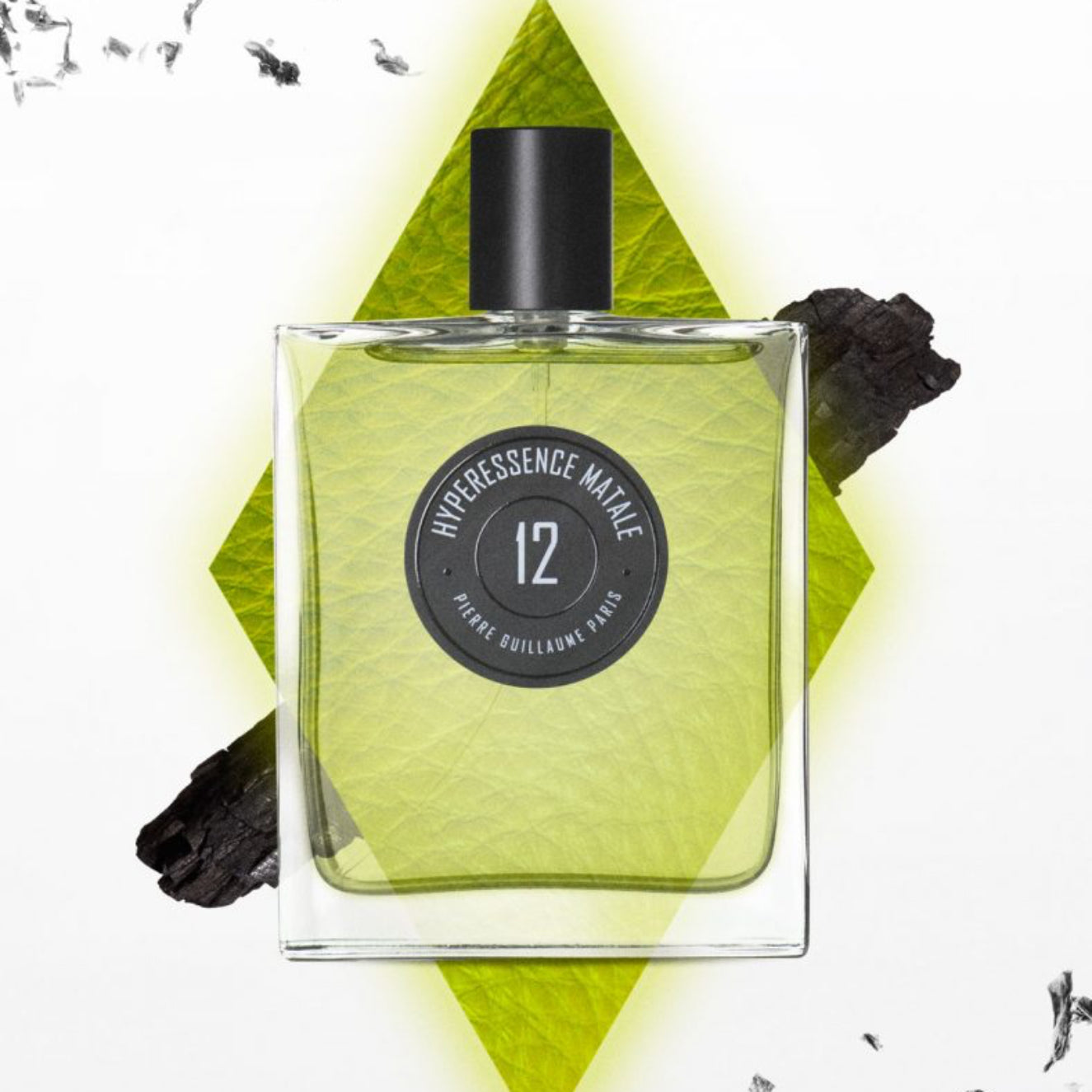Perfume bottle labeled 'Néphèsence Nâtre 12' with a green gradient on a white background.